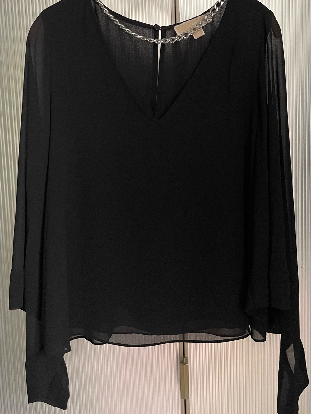 Michael Kors Black, Flowy Sheer Bell/Angel Sleeve Blouse. Womens Size M